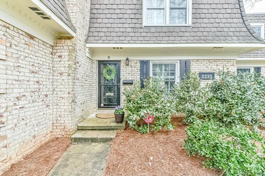 2235 Rexford Road, Unit B Charlotte, NC 28211 - Photo 2 of 23 Gallery Image 2