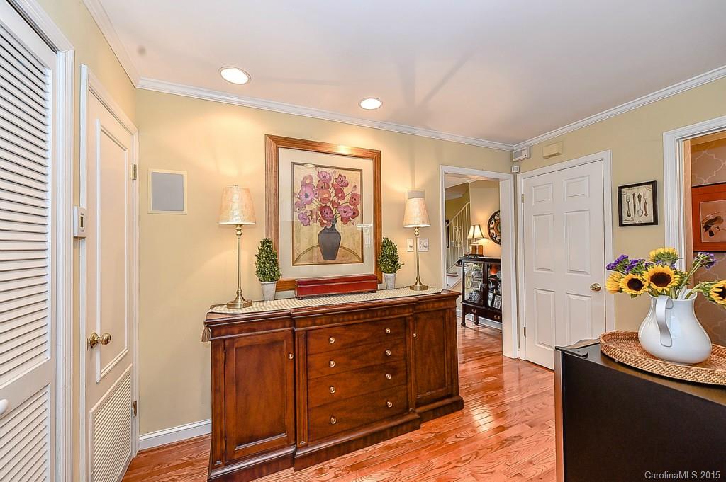 2235 Rexford Road, Unit B Charlotte, NC 28211 - Photo 13 of 23 Gallery Image 13
