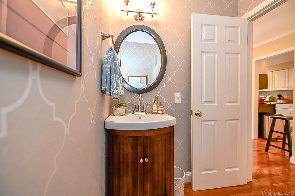 2235 Rexford Road, Unit B Charlotte, NC 28211 - Photo 14 of 23 Gallery Image 14