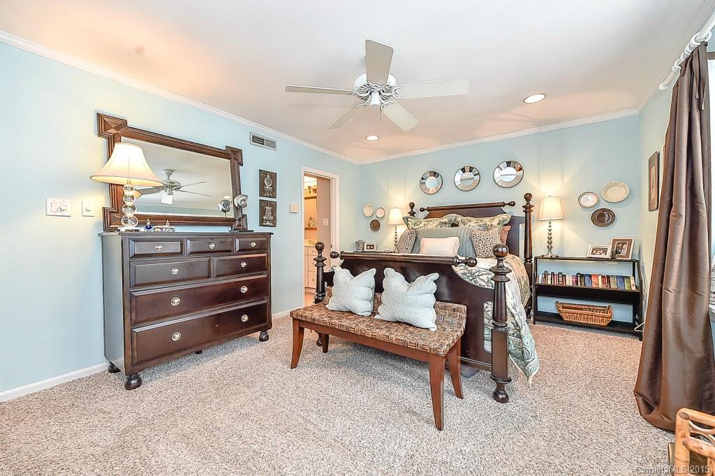 2235 Rexford Road, Unit B Charlotte, NC 28211 - Photo 16 of 23 Gallery Image 16