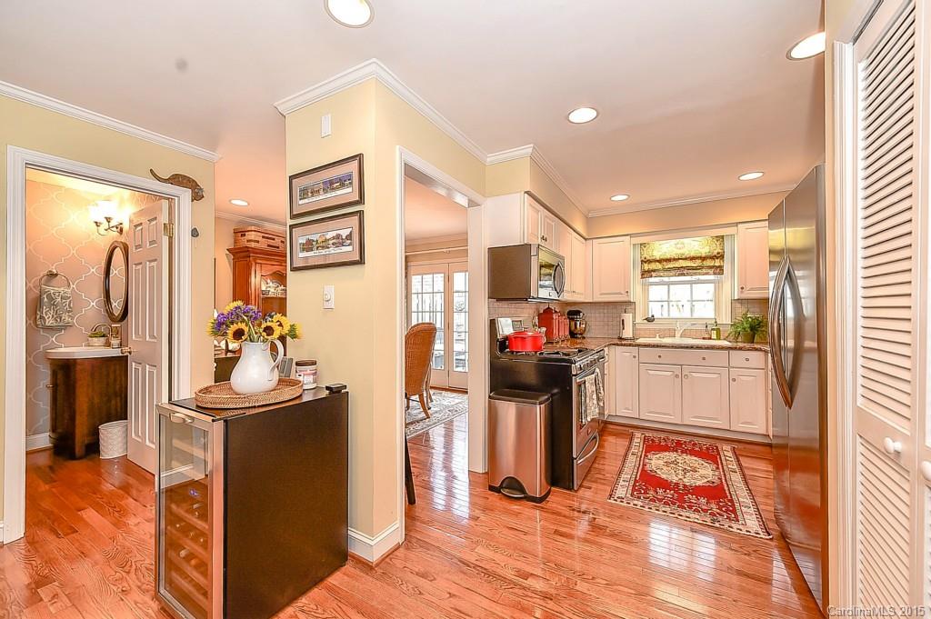 2235 Rexford Road, Unit B Charlotte, NC 28211 - Photo 9 of 23 Gallery Image 9
