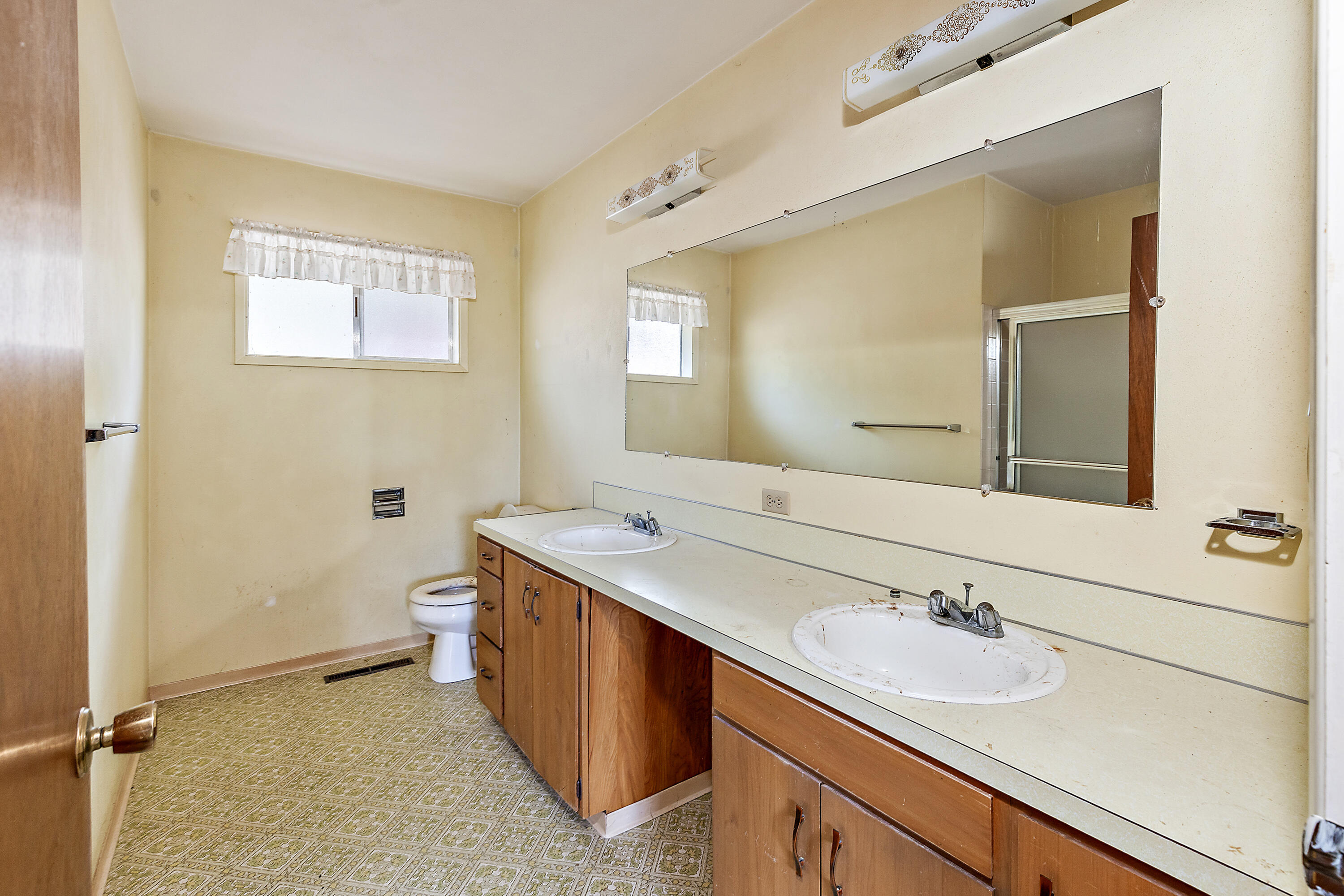 4167 Old Stage Road Central Point, OR 97502 - Photo 40 of 50 a bathroom with a sink and a mirror