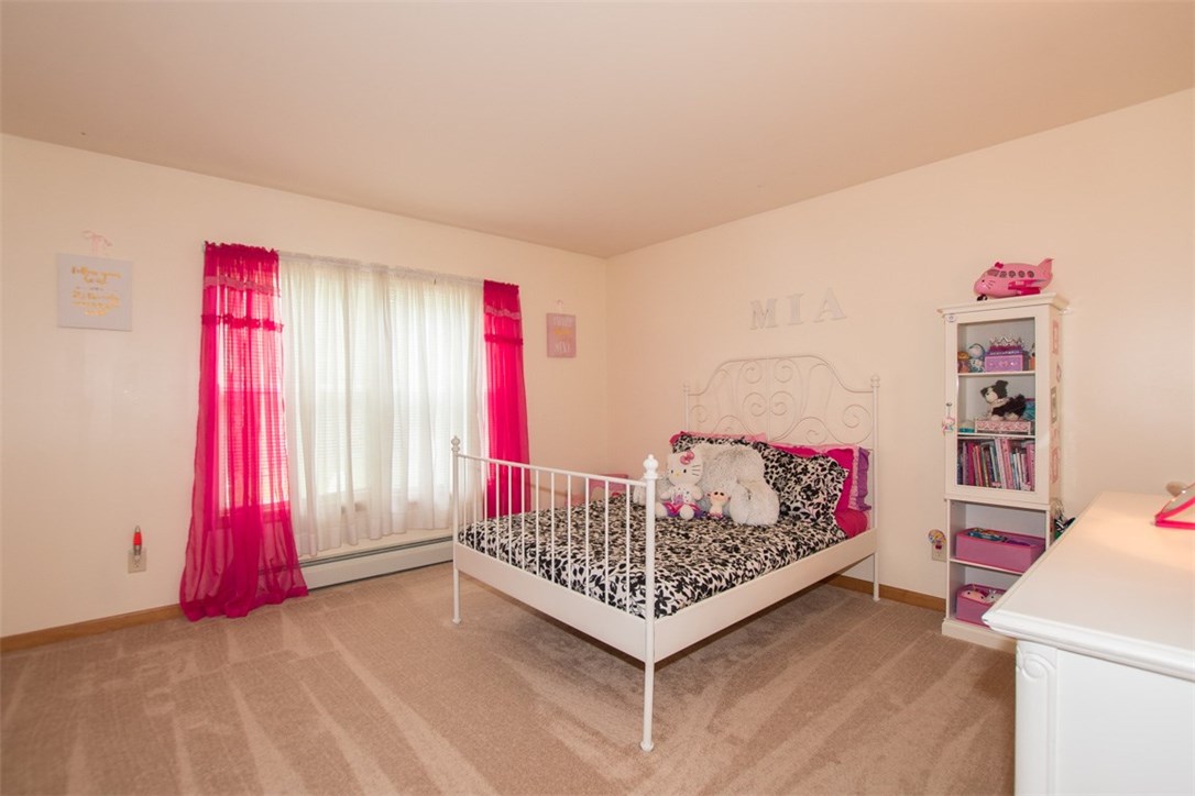 108 Howard Hill Road Foster, RI 02825 - Photo 20 of 40