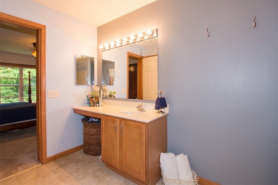 108 Howard Hill Road Foster, RI 02825 - Photo 27 of 40