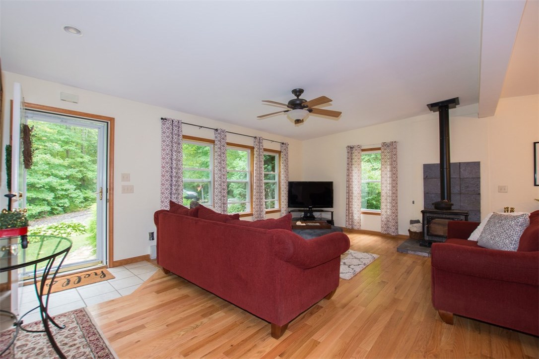 108 Howard Hill Road Foster, RI 02825 - Photo 8 of 40
