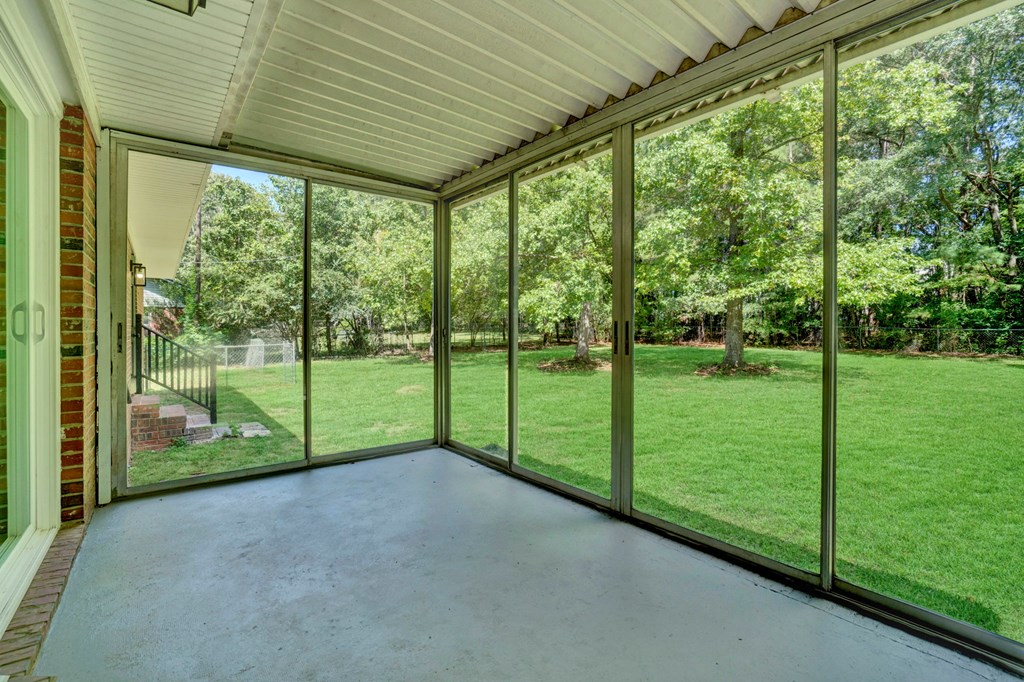 121 Valley Road Greenwood, SC 29646 - Photo 40 of 46 Gallery Image 40