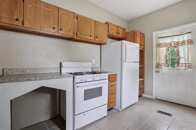 $50,000 | 308 East Benton Street, Mount Olive, IL 62069