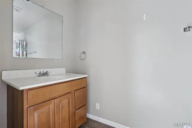 $50,000 | 308 East Benton Street, Mount Olive, IL 62069