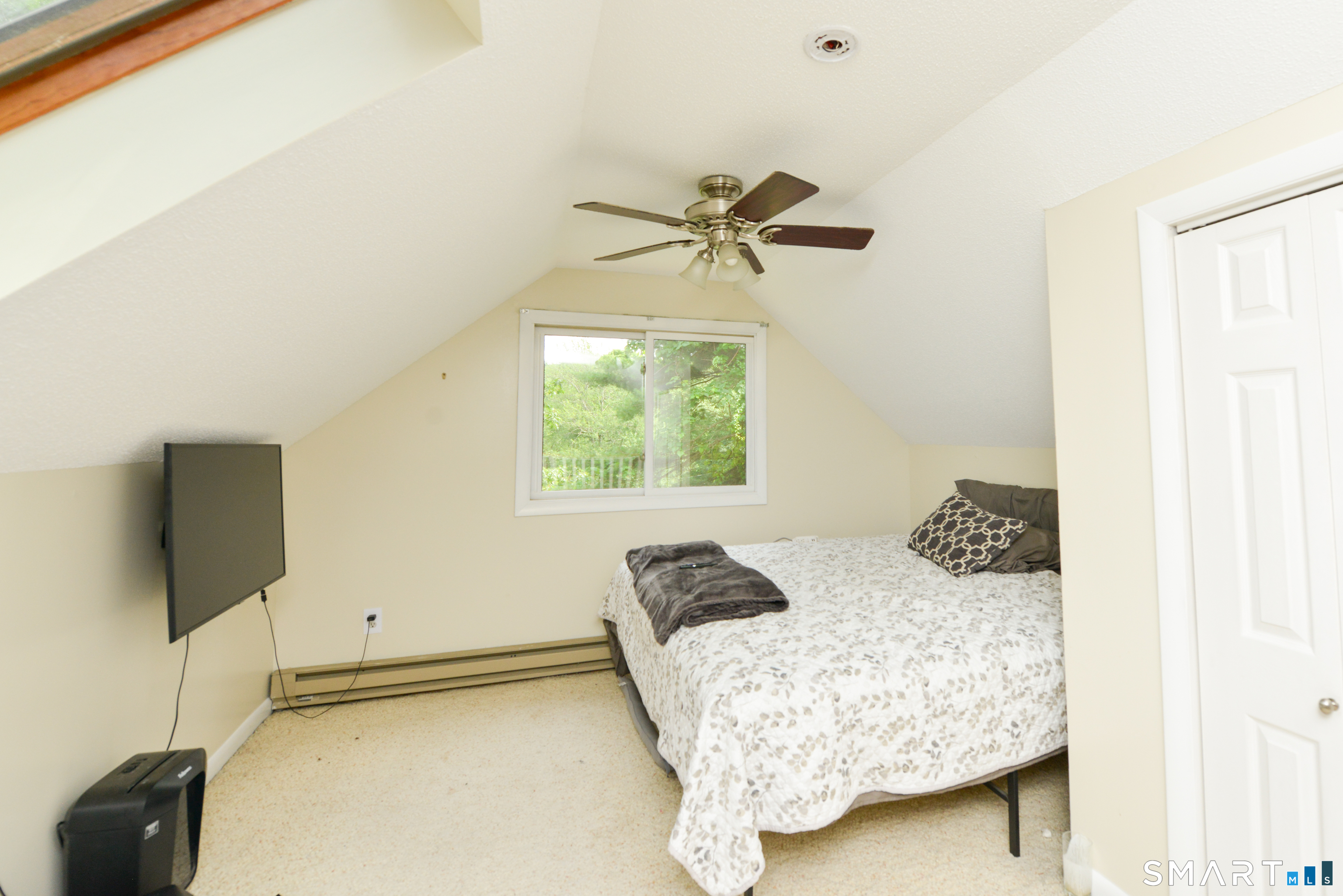 123 Wolcott Road Bristol, CT 06010 - Photo 17 of 24