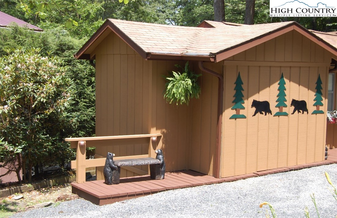 355 Windridge Road Newland, NC 28657 - Photo 13 of 33 Gallery Image 13