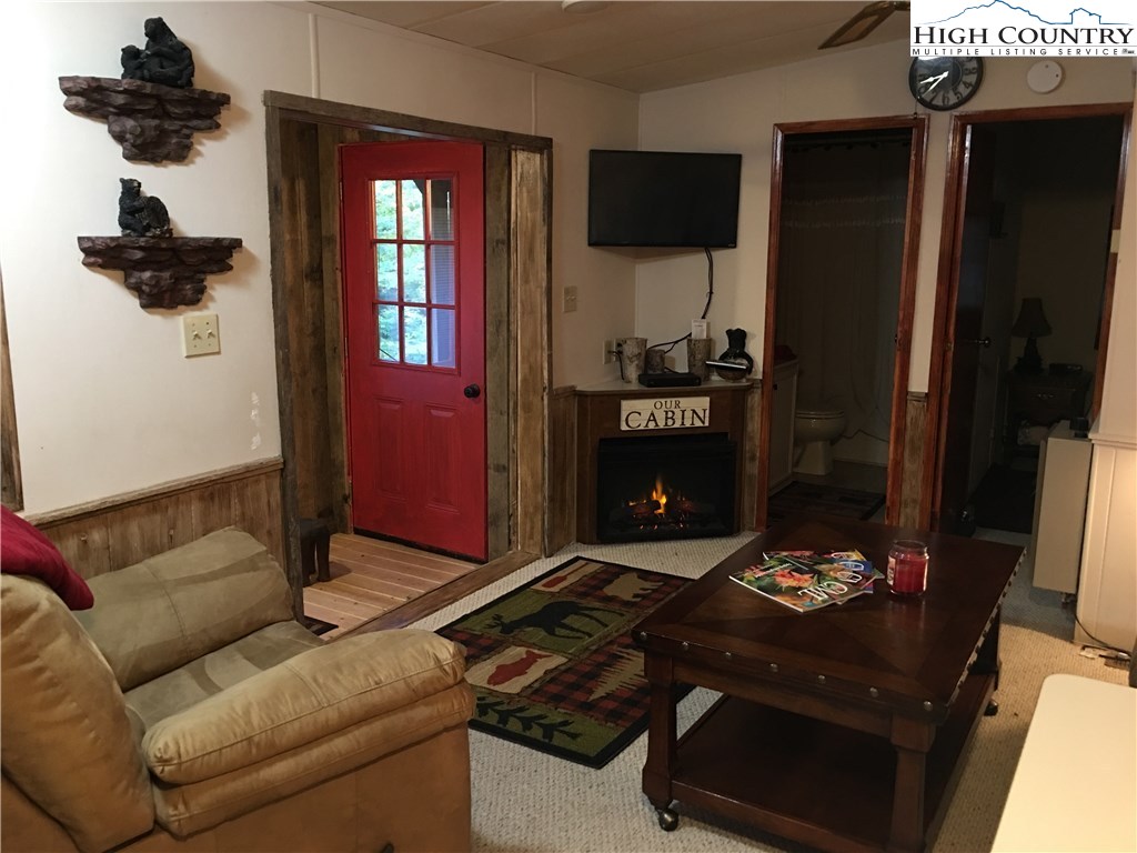 355 Windridge Road Newland, NC 28657 - Photo 32 of 33 Gallery Image 32