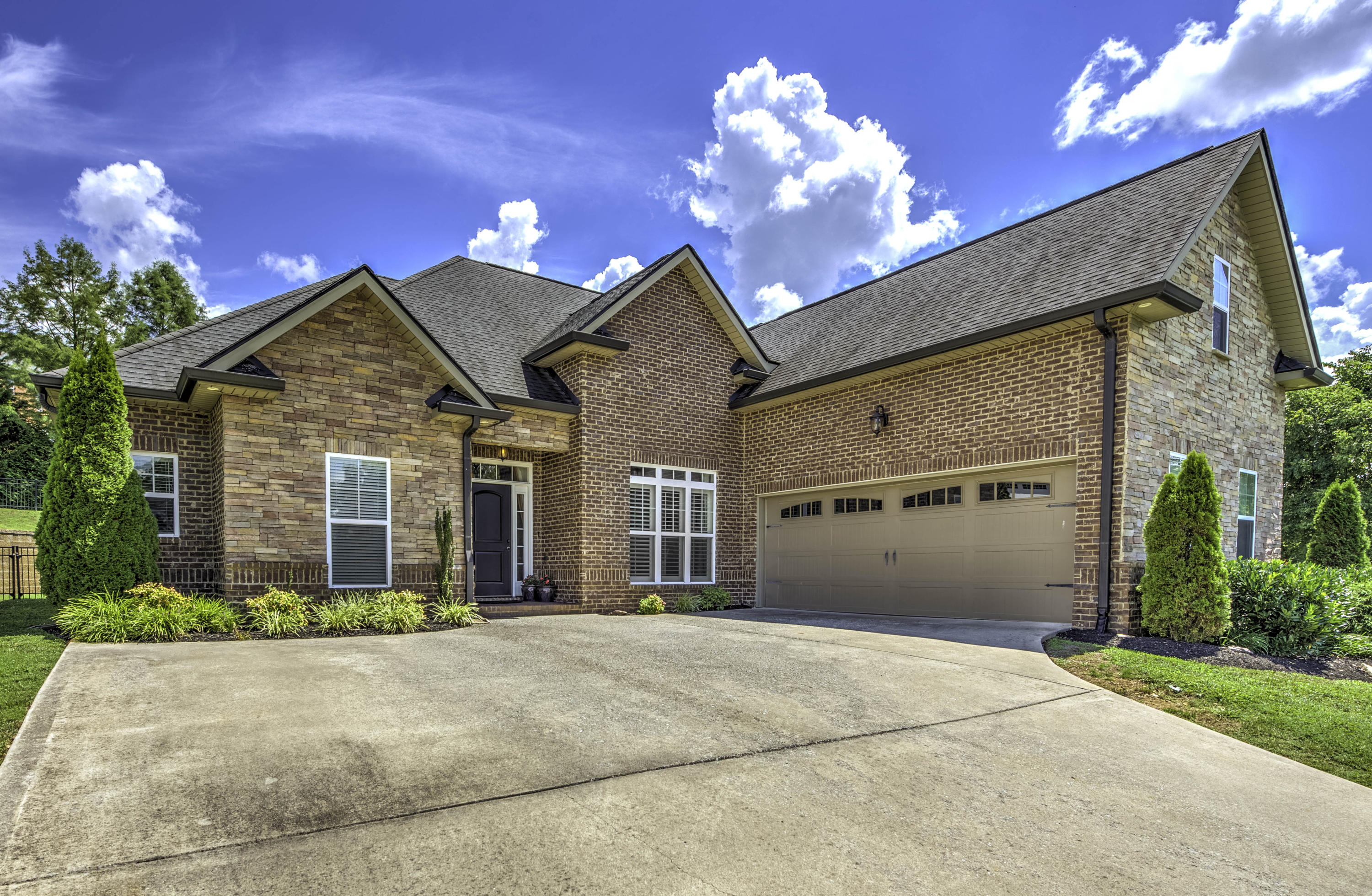 4324 Meredith Road Knoxville, TN 37921 - Photo 2 of 28 Welcome Home!
