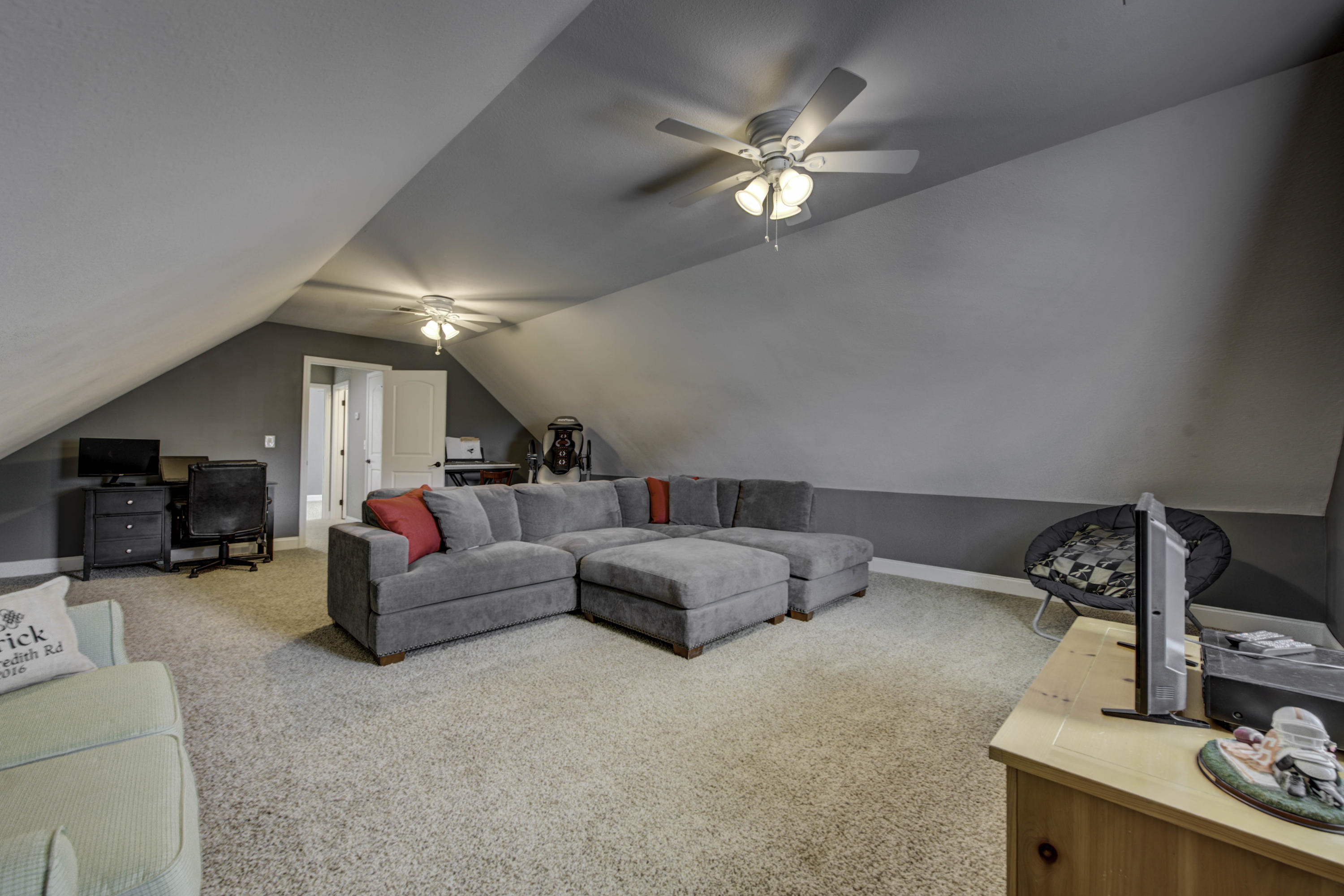 4324 Meredith Road Knoxville, TN 37921 - Photo 25 of 28 Large Bonus Room