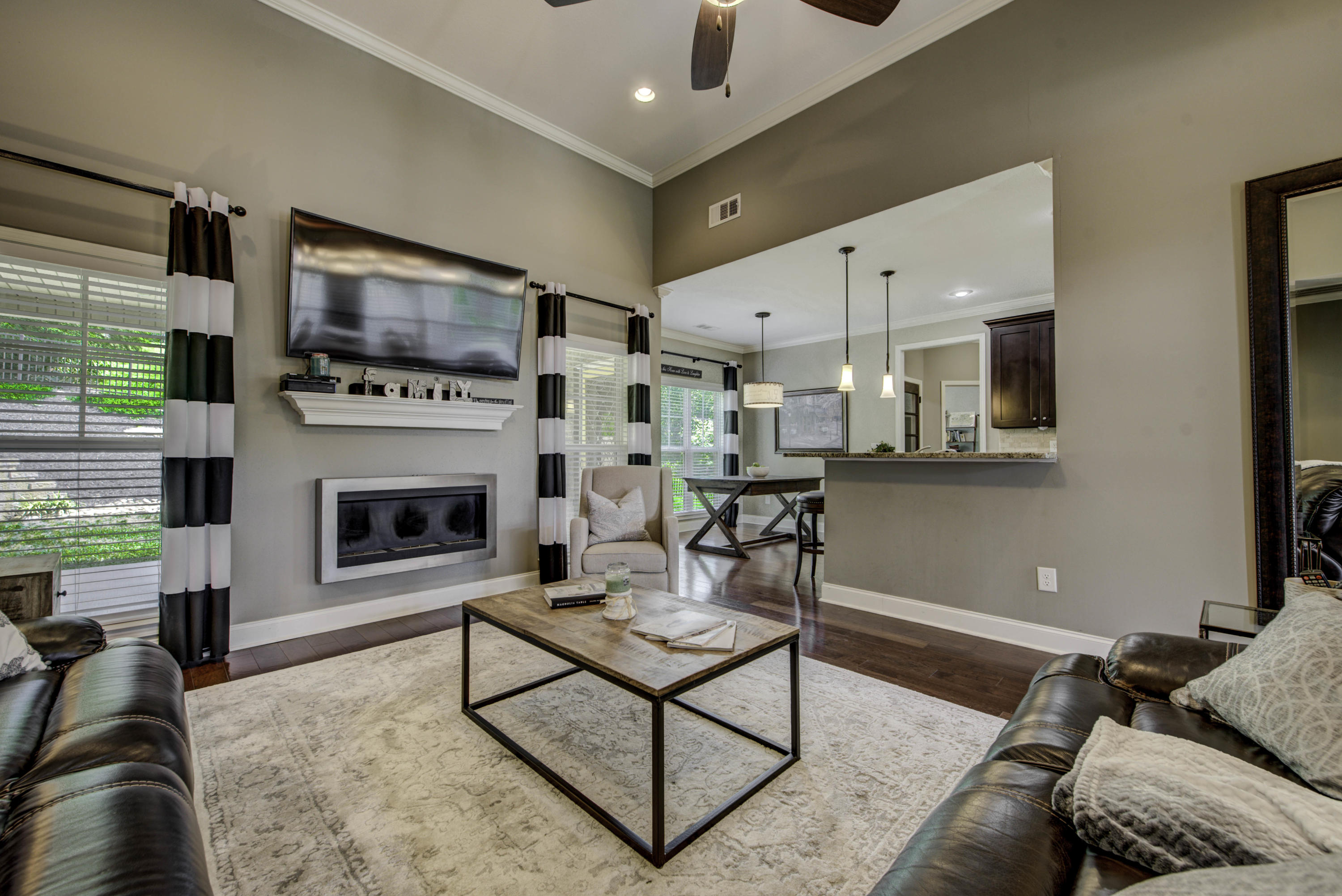 4324 Meredith Road Knoxville, TN 37921 - Photo 7 of 28 Fireplace
