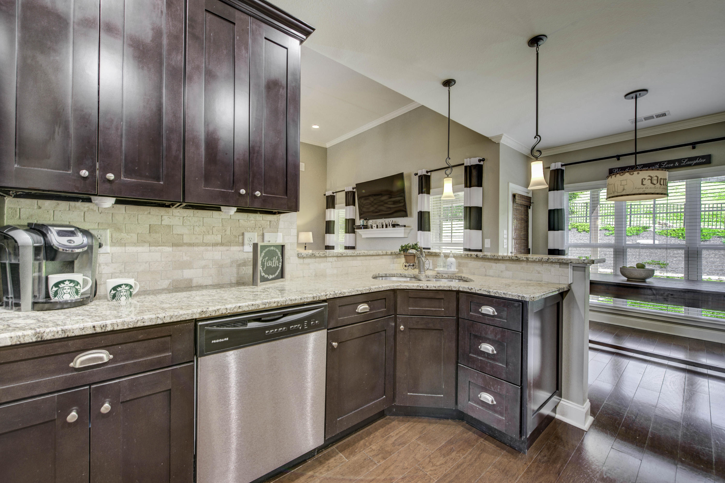 4324 Meredith Road Knoxville, TN 37921 - Photo 8 of 28 Kitchen