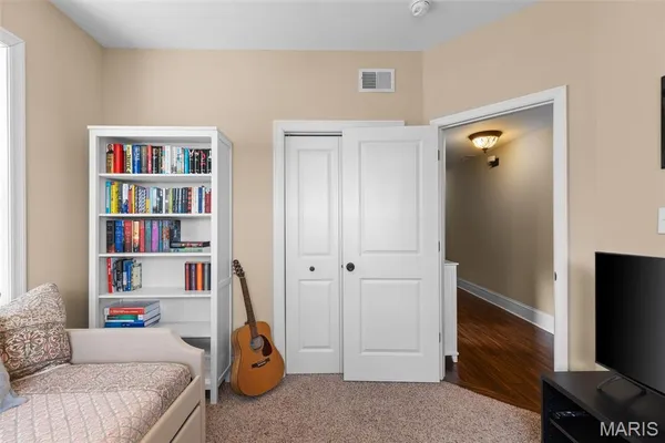 $389,000 | 4623 Shenandoah Avenue, Unit 1B, St. Louis, MO 63110