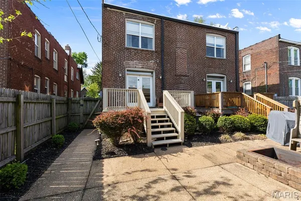 $389,000 | 4623 Shenandoah Avenue, Unit 1B, St. Louis, MO 63110