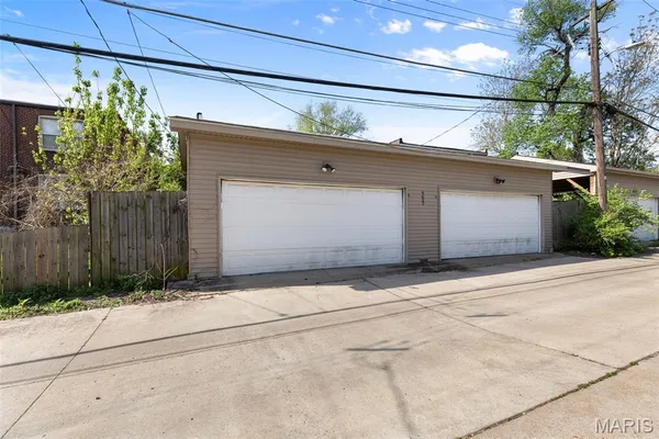 $389,000 | 4623 Shenandoah Avenue, Unit 1B, St. Louis, MO 63110