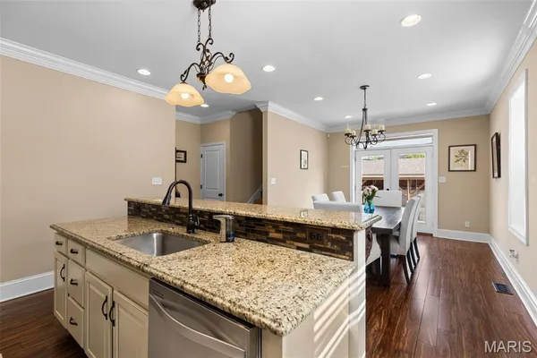 $389,000 | 4623 Shenandoah Avenue, Unit 1B, St. Louis, MO 63110