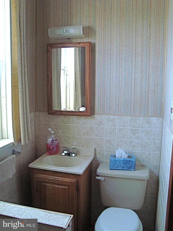 1710 Eden Road Lancaster, PA 17601 - Photo 9 of 22