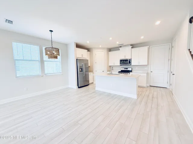 $2,800 | 14137 Sea Wave Lane, Jacksonville, FL 32224