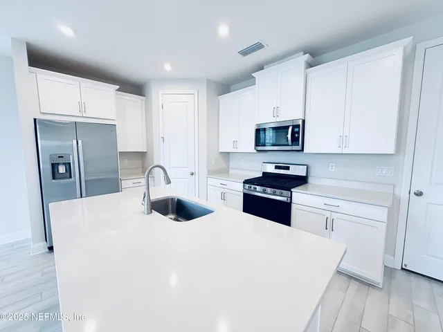 $2,800 | 14137 Sea Wave Lane, Jacksonville, FL 32224