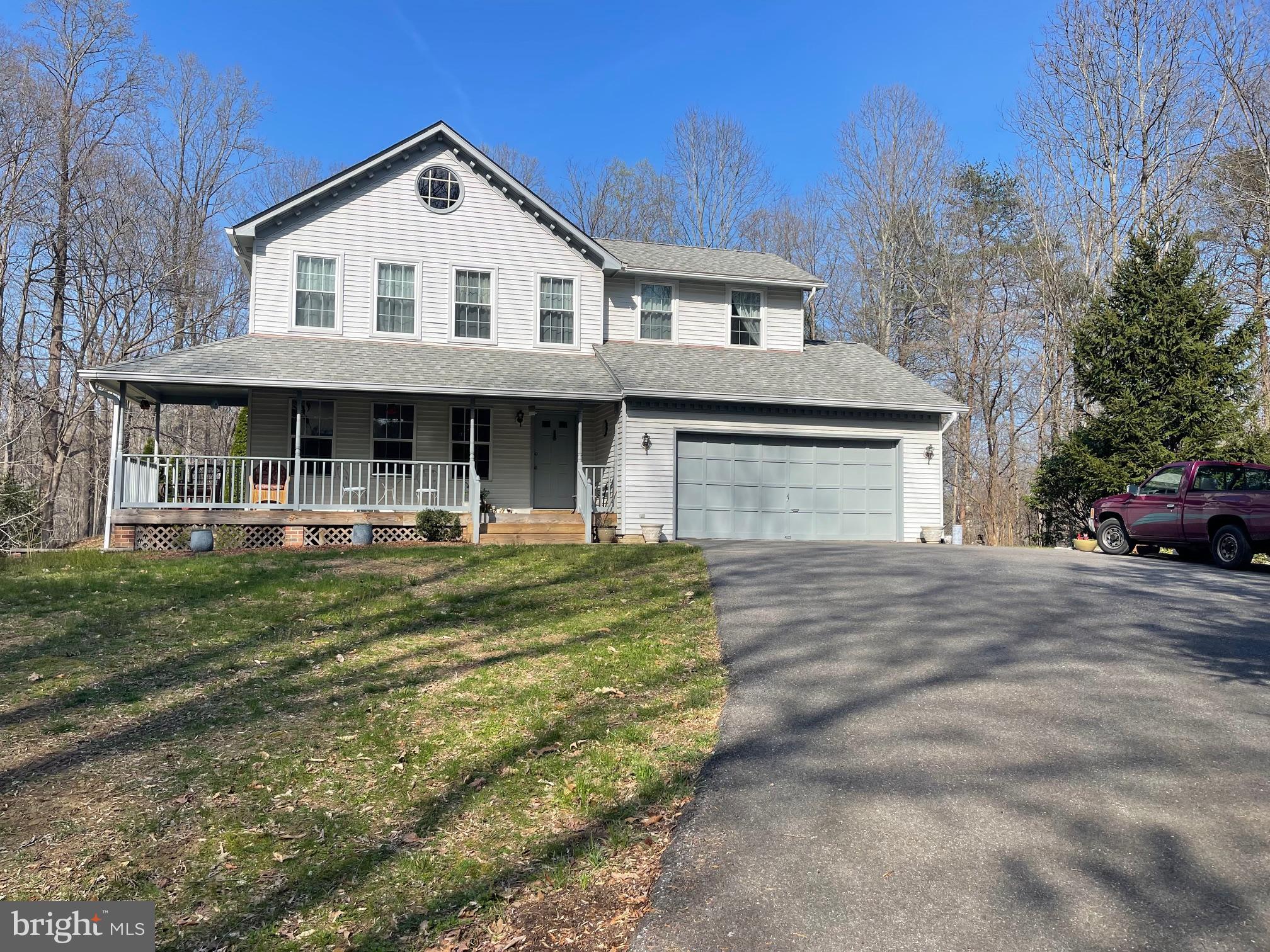 4BR/3.5BA on 9.81 Private Acres