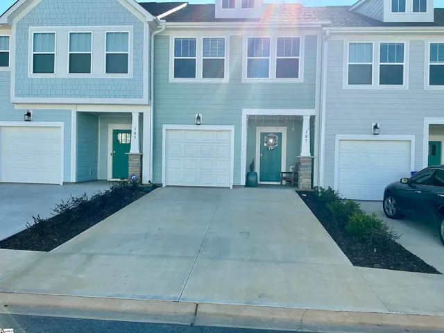 $283,900 | 107 Cobden Court, Simpsonville, SC 29681
