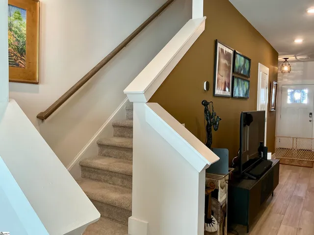 $283,900 | 107 Cobden Court, Simpsonville, SC 29681