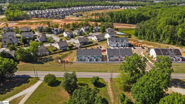 $283,900 | 107 Cobden Court, Simpsonville, SC 29681