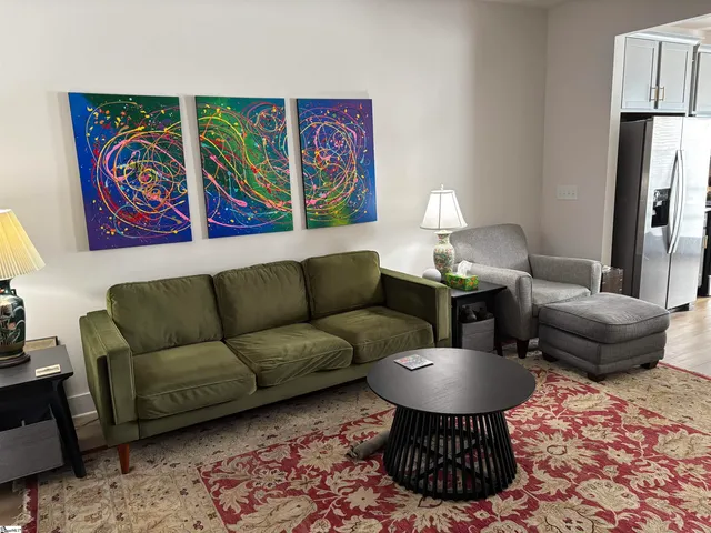 $279,900 | 107 Cobden Court, Simpsonville, SC 29681