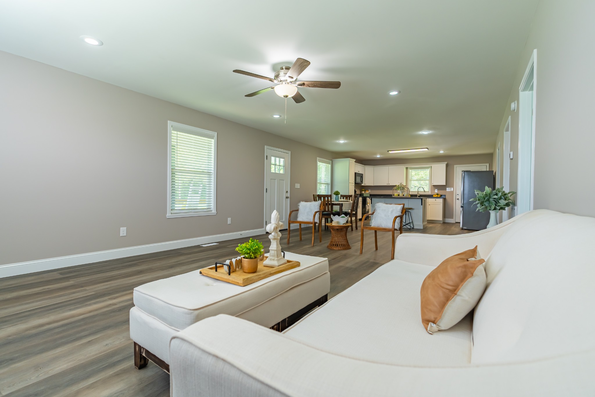 34 Bailey Road Decherd, TN 37324 - Photo 14 of 27 a living room with furniture and kitchen view