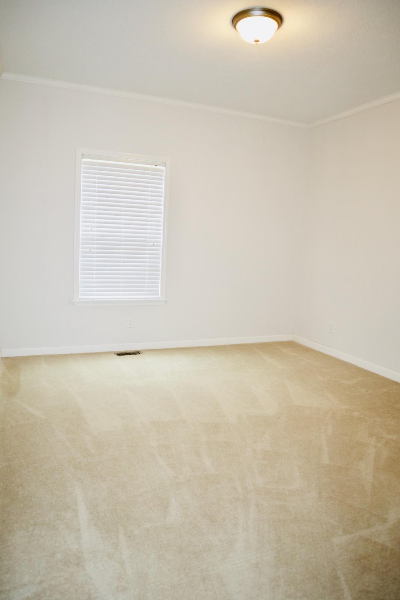 834 East Raccoon Valley Drive Heiskell, TN 37754 - Photo 15 of 20 a view of an empty room