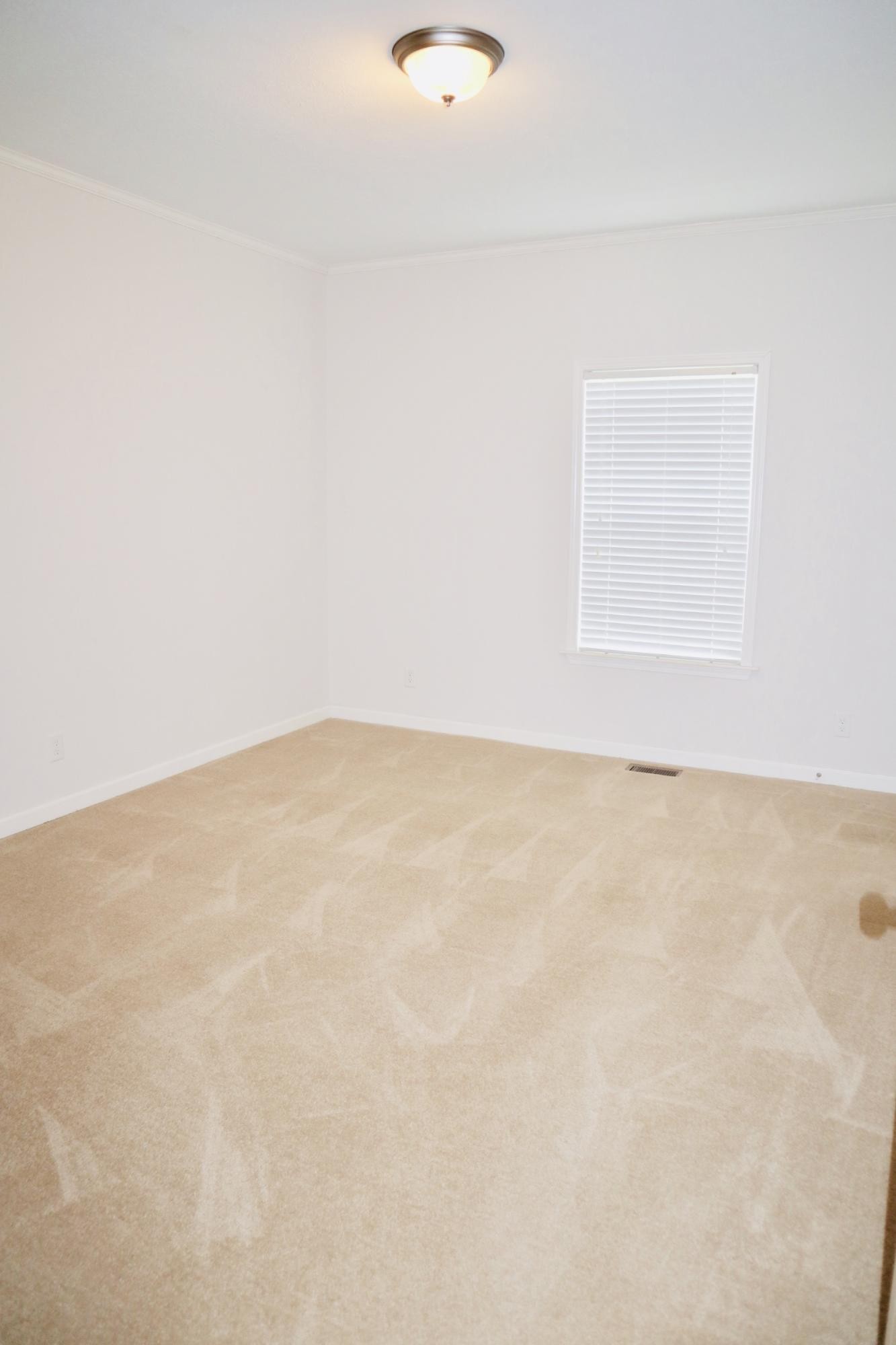 834 East Raccoon Valley Drive Heiskell, TN 37754 - Photo 17 of 20 a view of an empty room