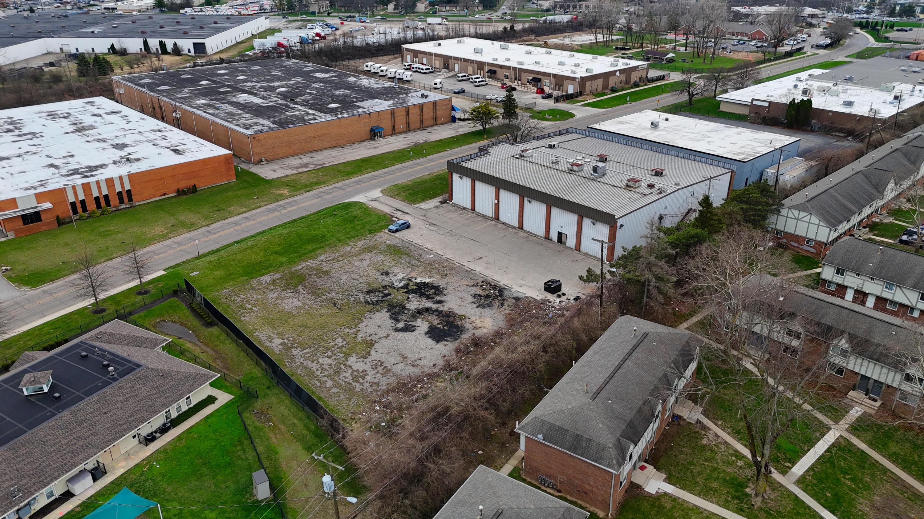 511 Industrial Mile Road Columbus, OH 43228 - Photo 13 of 35 9
