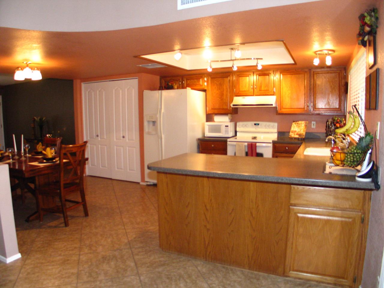 4375 East Pearce Road Phoenix, AZ 85044 - Photo 16 of 29 kitchen from fam room