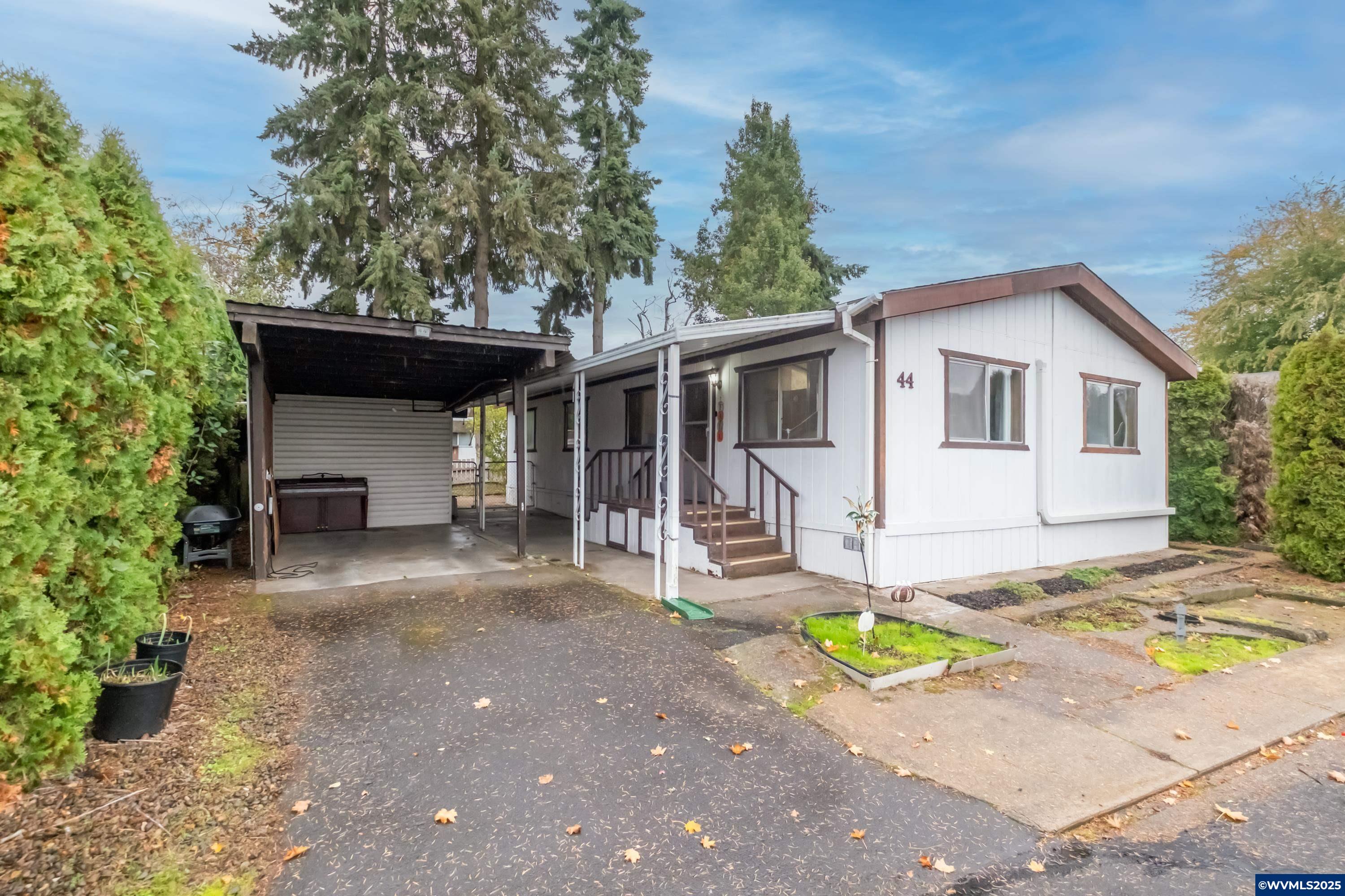 141 South 17th Street, Unit 44 Independence, OR 97351 - Photo 1 of 25