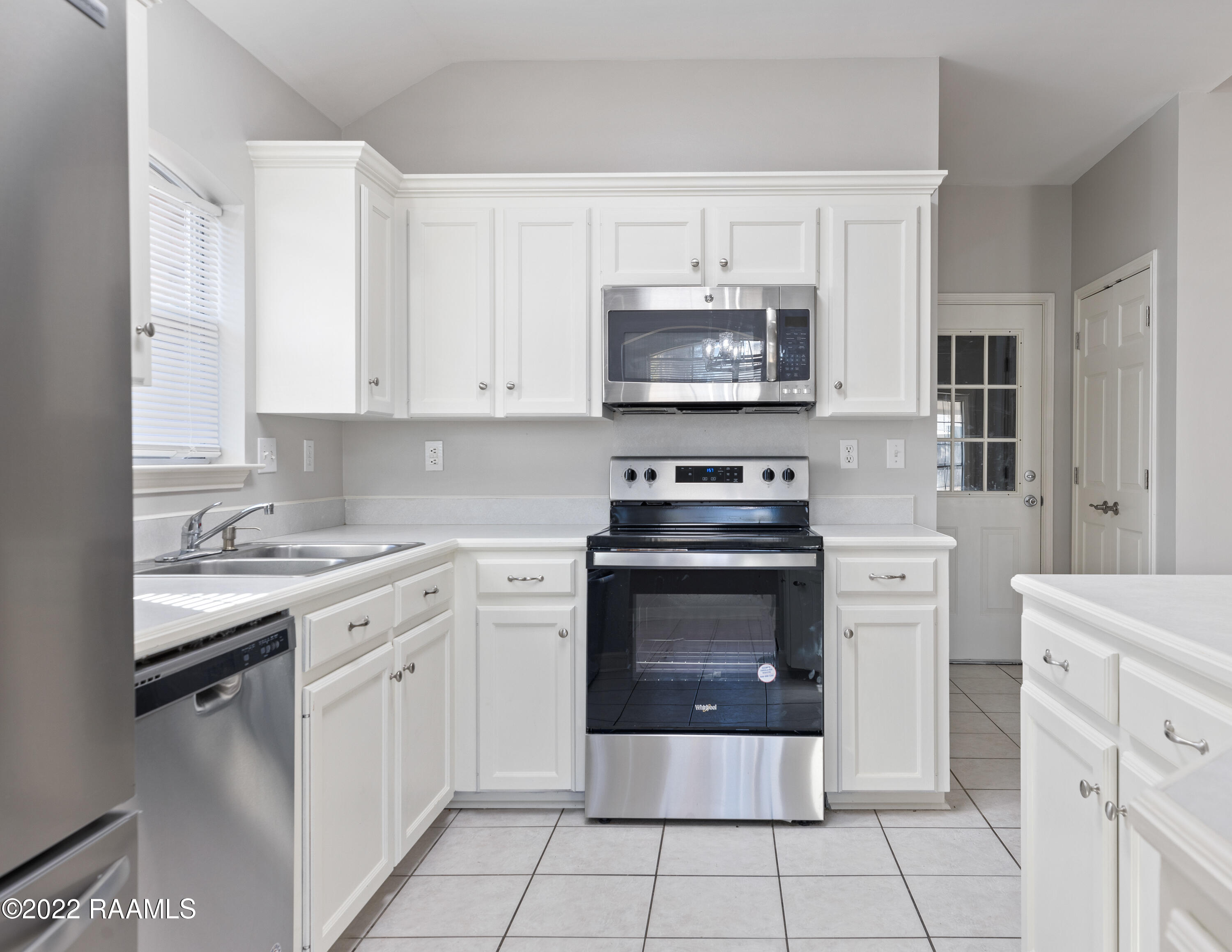 407 Rue Canard Youngsville, LA 70592 - Photo 6 of 18 Kitchen