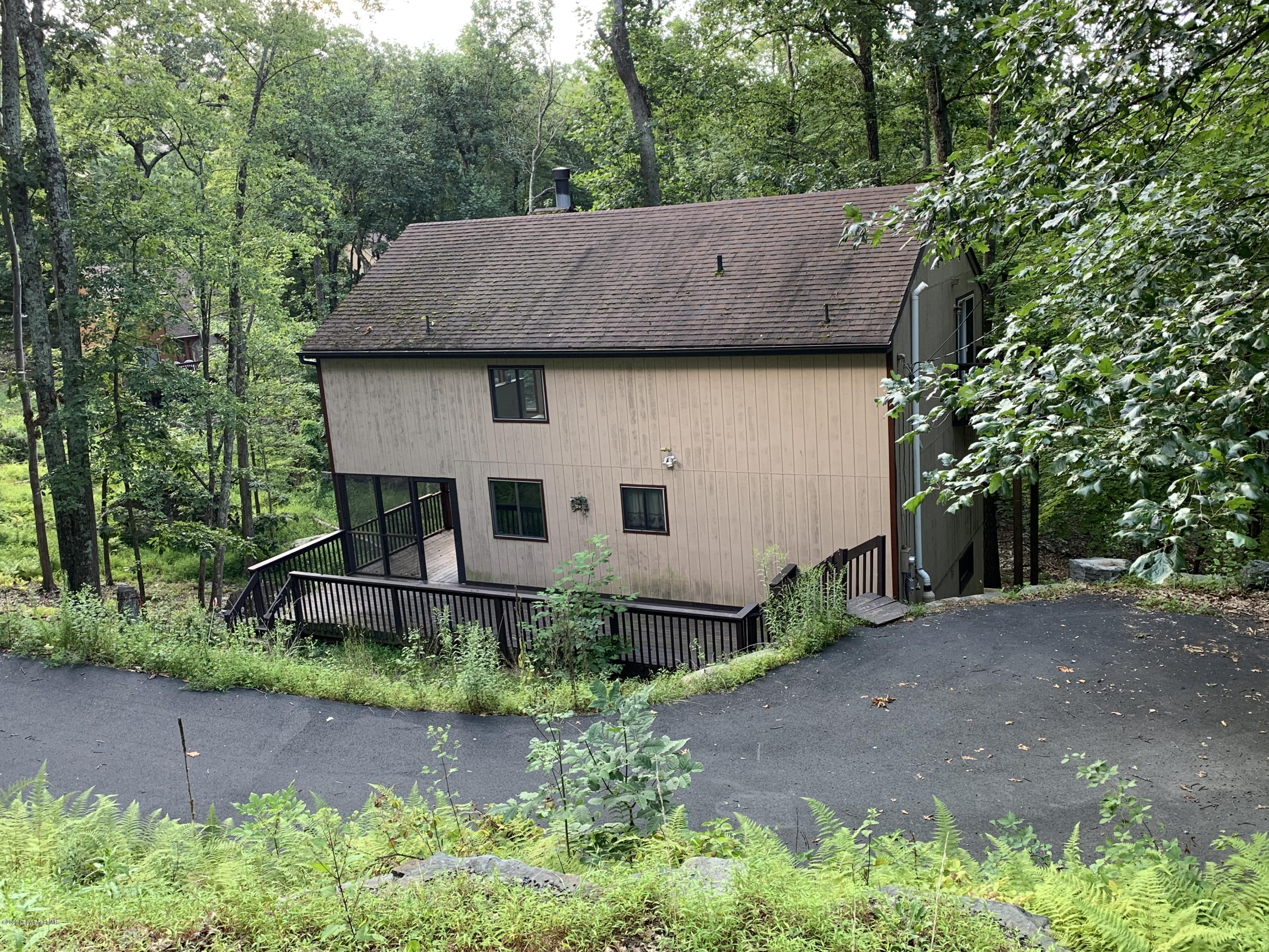 2172 Exeter Way Bushkill, PA 18324 - Photo 3 of 46 Photo Aug 26, 9 30 45 AM