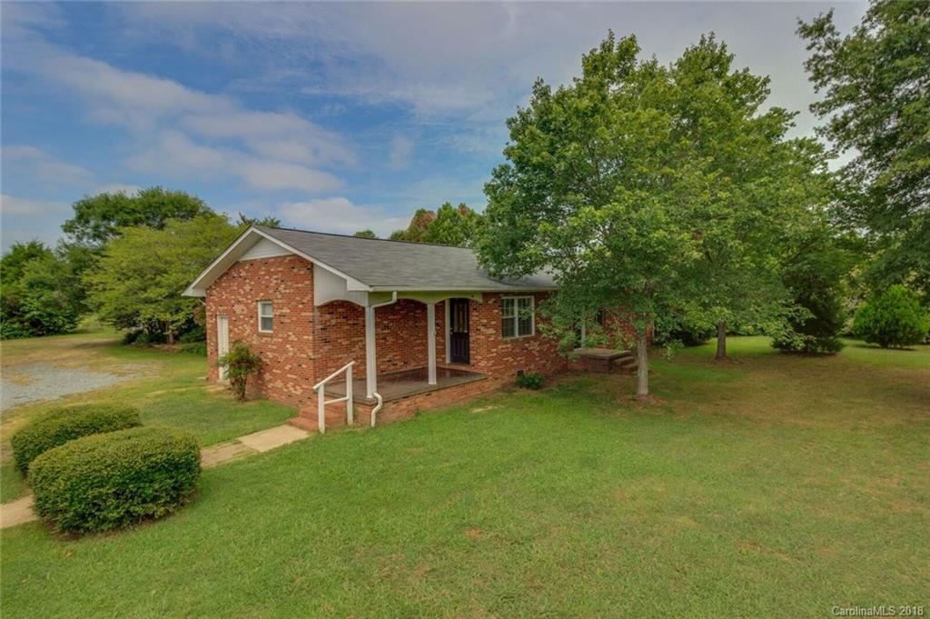 19905 Davidson-Concord Road Davidson, NC 28036 - Photo 2 of 36 Gallery Image 2