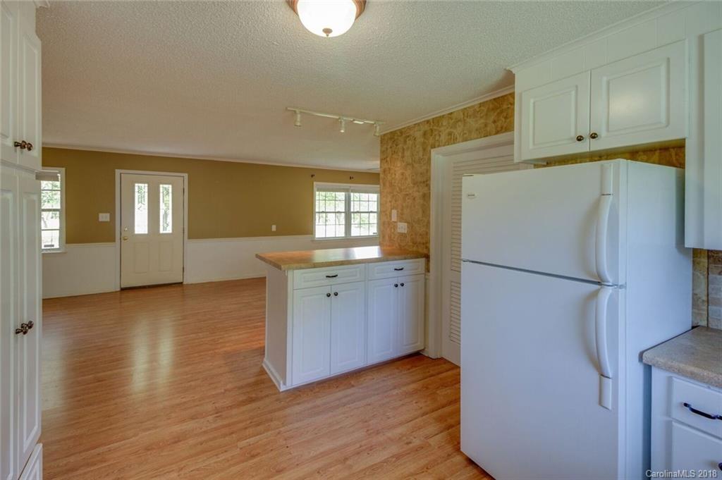 19905 Davidson-Concord Road Davidson, NC 28036 - Photo 13 of 36 Gallery Image 13