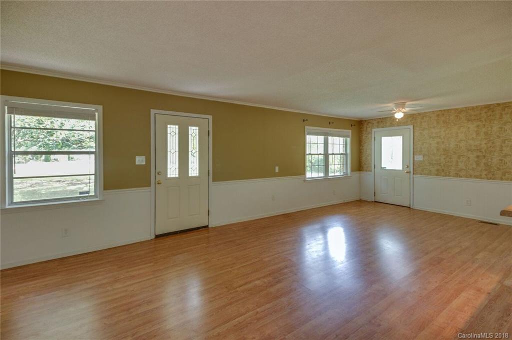 19905 Davidson-Concord Road Davidson, NC 28036 - Photo 10 of 36 Gallery Image 10