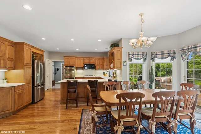 a view of a dining room and livingroom view