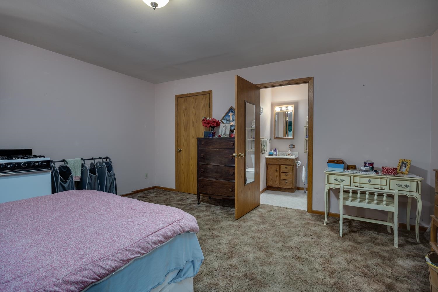 2879 South Riverside Drive Beloit, WI 53511 - Photo 22 of 35