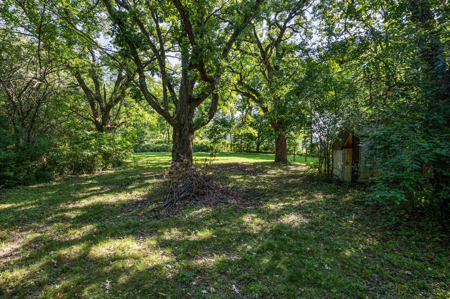 2879 South Riverside Drive Beloit, WI 53511 - Photo 32 of 35