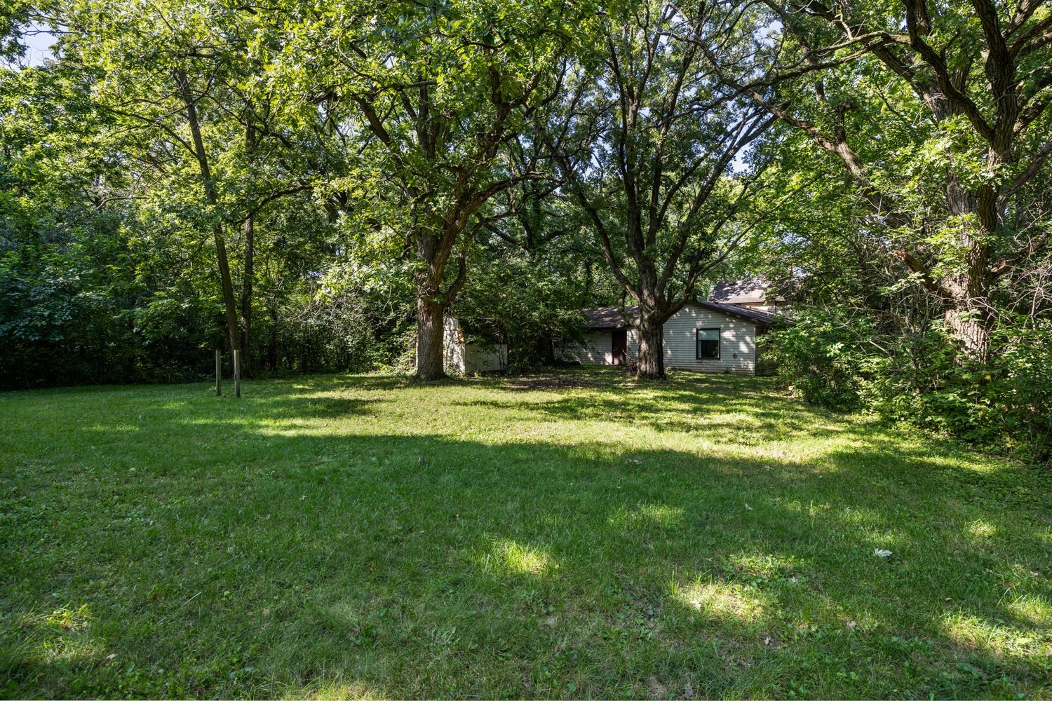 2879 South Riverside Drive Beloit, WI 53511 - Photo 34 of 35