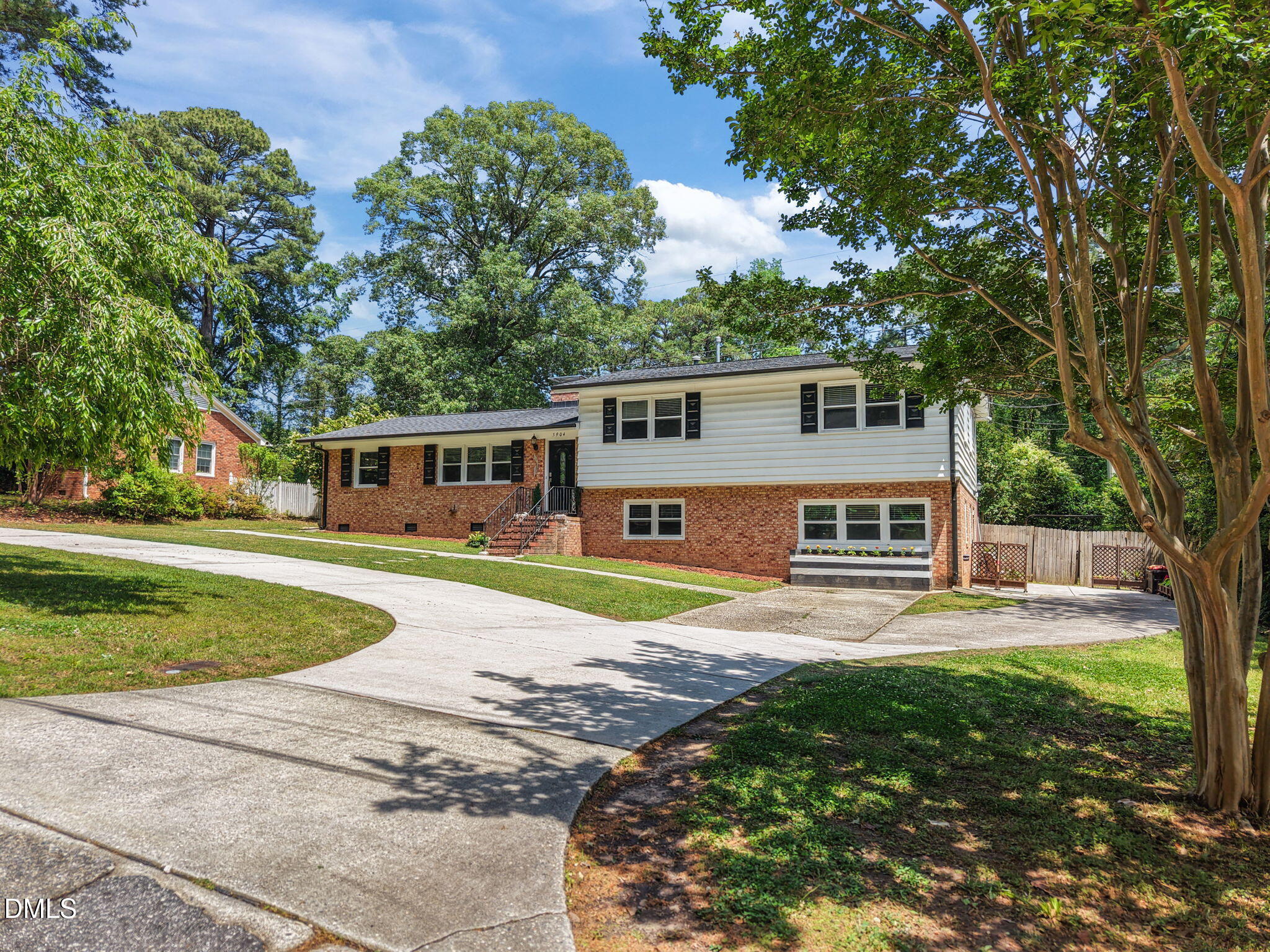 5904 Deblyn Avenue Raleigh, NC 27612 - Photo 29 of 32 24-web-or-mls-DJI_20260430134118_0151_D