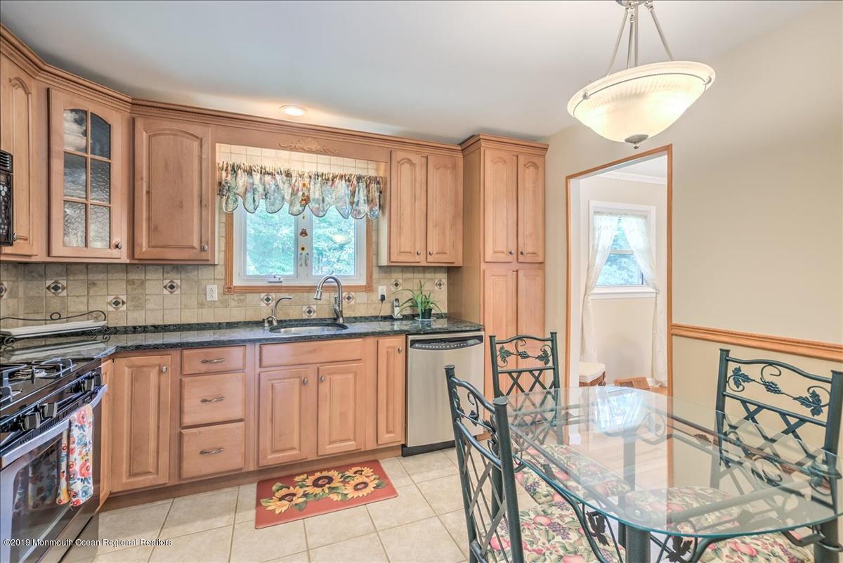 45 Tarrytown Road Manalapan, NJ 07726 - Photo 8 of 26 11-KITCHEN