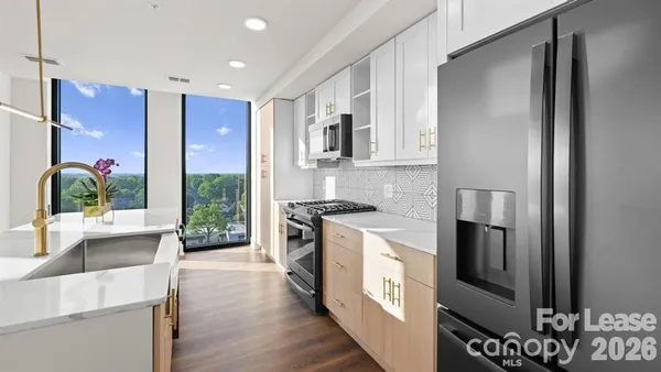 $3,680 | 124 East Kingston Avenue, Unit B1B, Charlotte, NC 28203