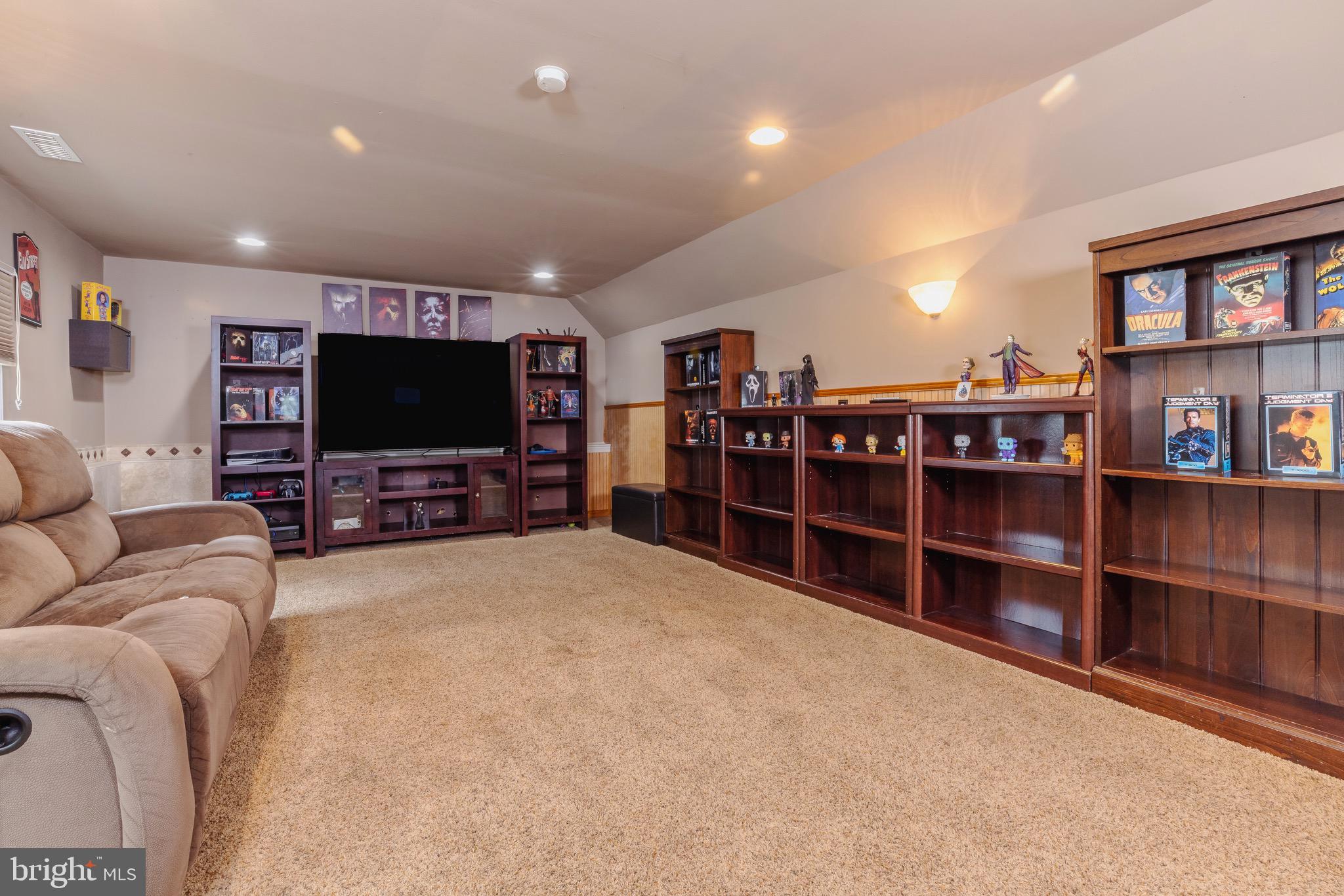 19 Woodbrook Road Blackwood, NJ 08012 - Photo 13 of 26